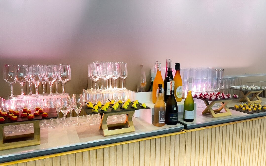 Le cocktail d&rsquo;entreprise : quand convivialité, gastronomie et business se rencontrent